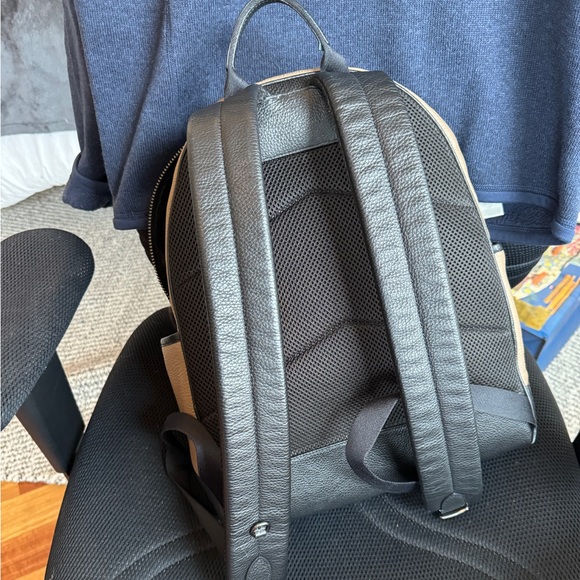 Coach Thompson Backpack Signature - Picture 6 of 9